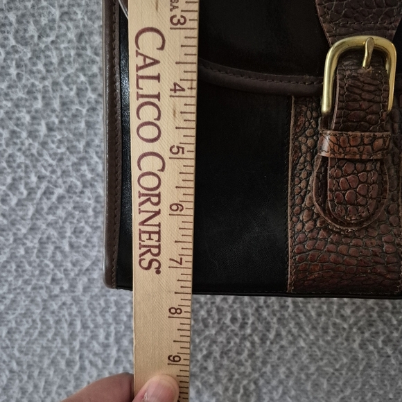 Vtg Brahmin Two-toned Black and Brown Leather Crossbody Bag Croc Embossed - Picture 6 of 13